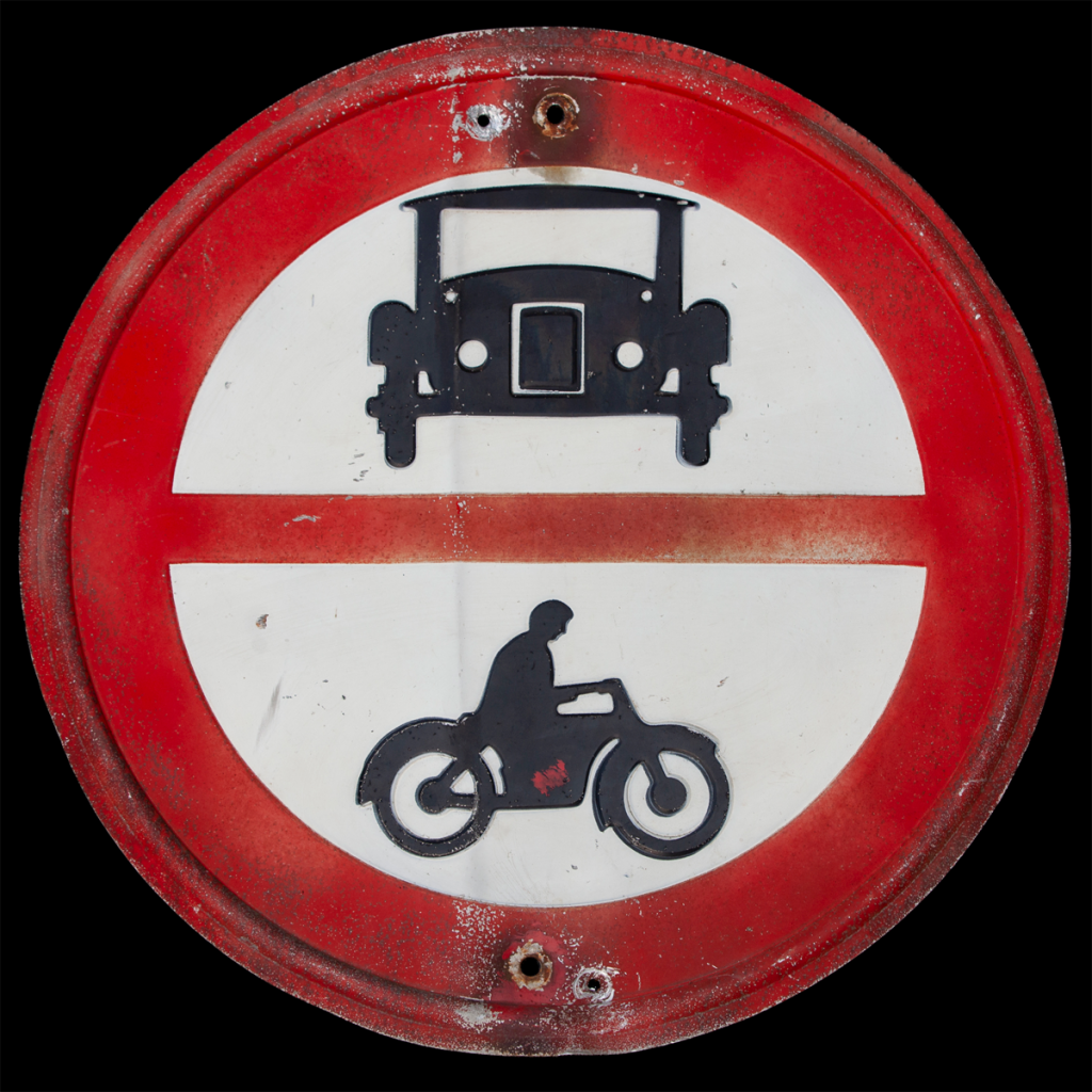 Verkeersbord volgens Duitsche richtlijnen