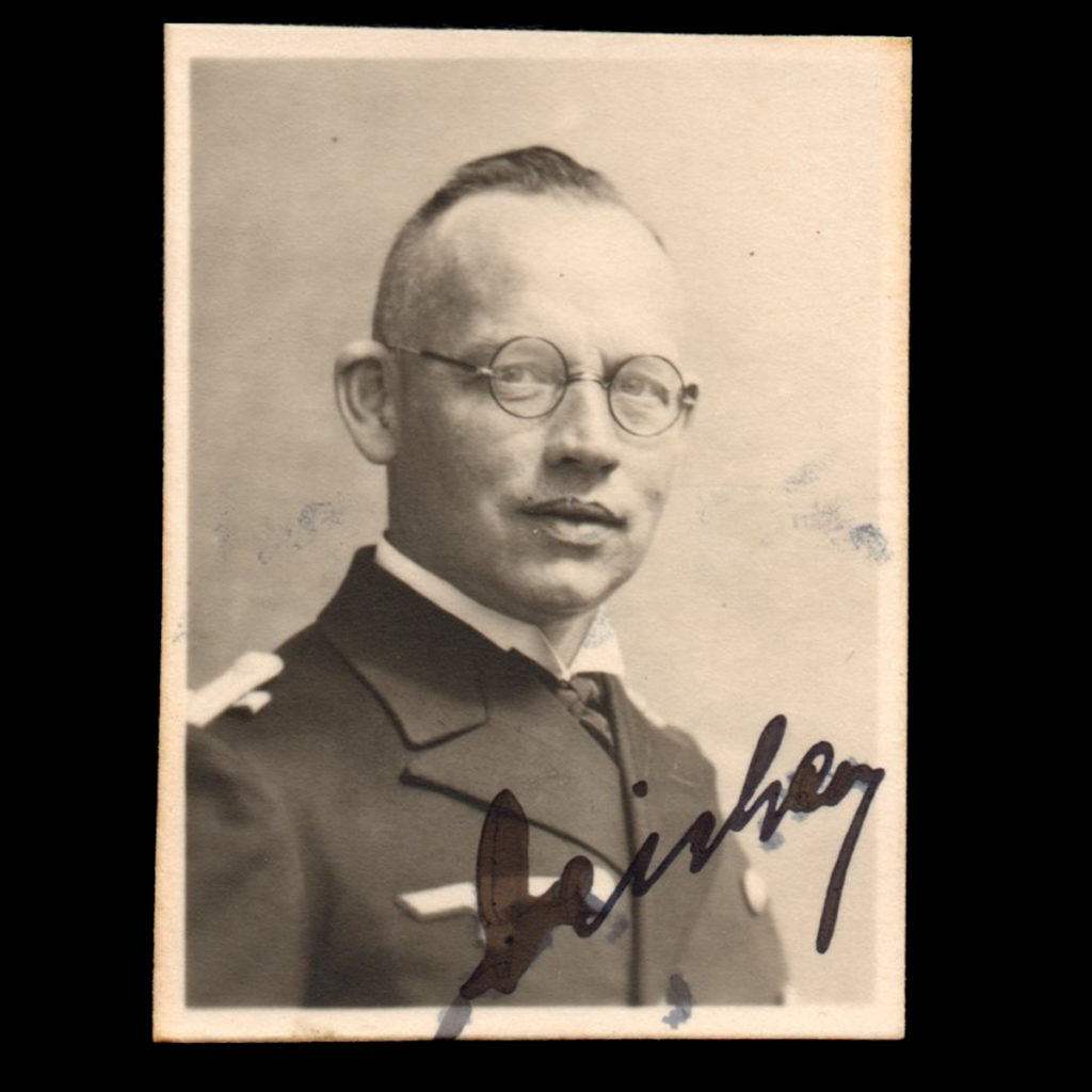 Kriegsmarine officier gesigneerd