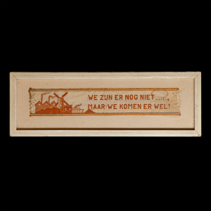 Boekenlegger We Zijn Er Nog Niet… Maar We Komen Er Wel! ingelijst