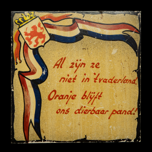 Tegel Al zijn ze niet in ‘ vaderland, Oranje blijft ons dierbaar pand!