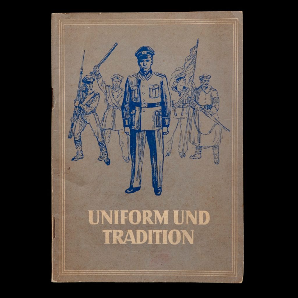 Boekje Uniform Und Tradition NVA 1956