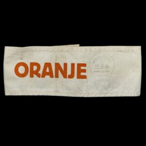 Armband Oranje – Stoottroepen NBS Dordrecht van Jacobus van der Houwen
