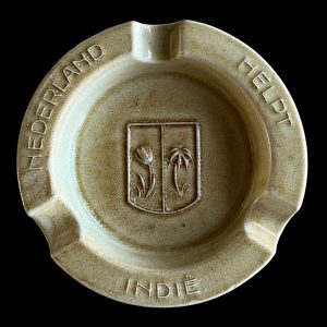 Asbak Nederland Helpt Indië
