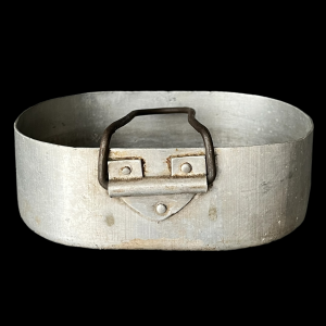 Indiase makelij mess tin 1945