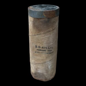 Large foot powder 1940