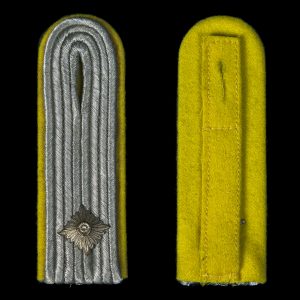 Nachrichtentruppe Oberleutnant