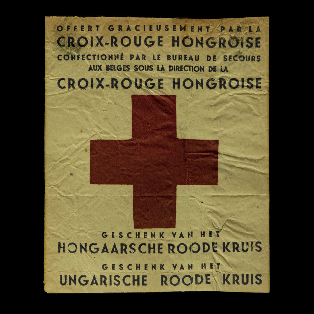 Geschenk van het Hongaarsche Roode Kruis