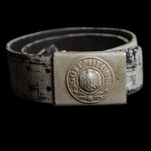 Winter Camo Heer koppelslot (Heinrich Arld Nürnberg) met riem