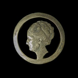 Broche ‘stil verzet’