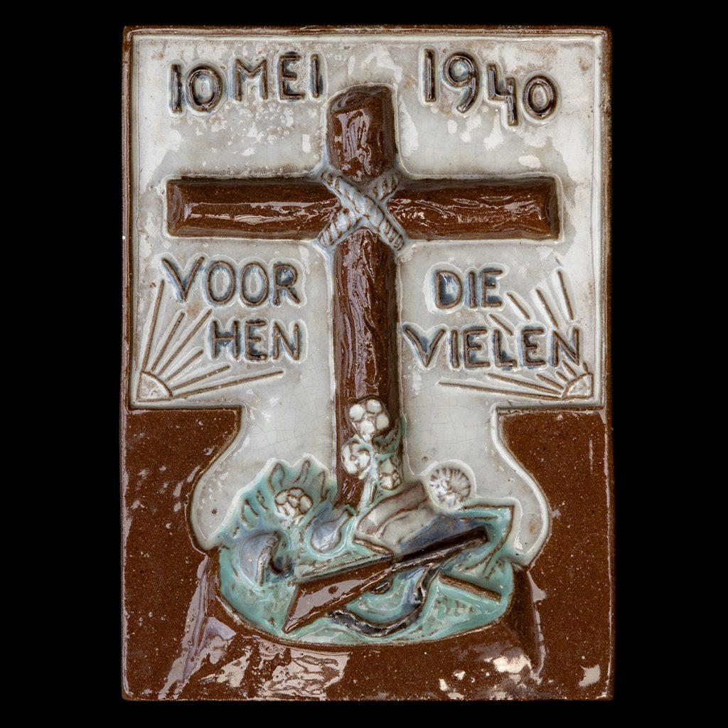 Keramiek 10 Mei 1940 Voor Hen Die Vielen