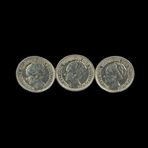 Broche ‘stil verzet’