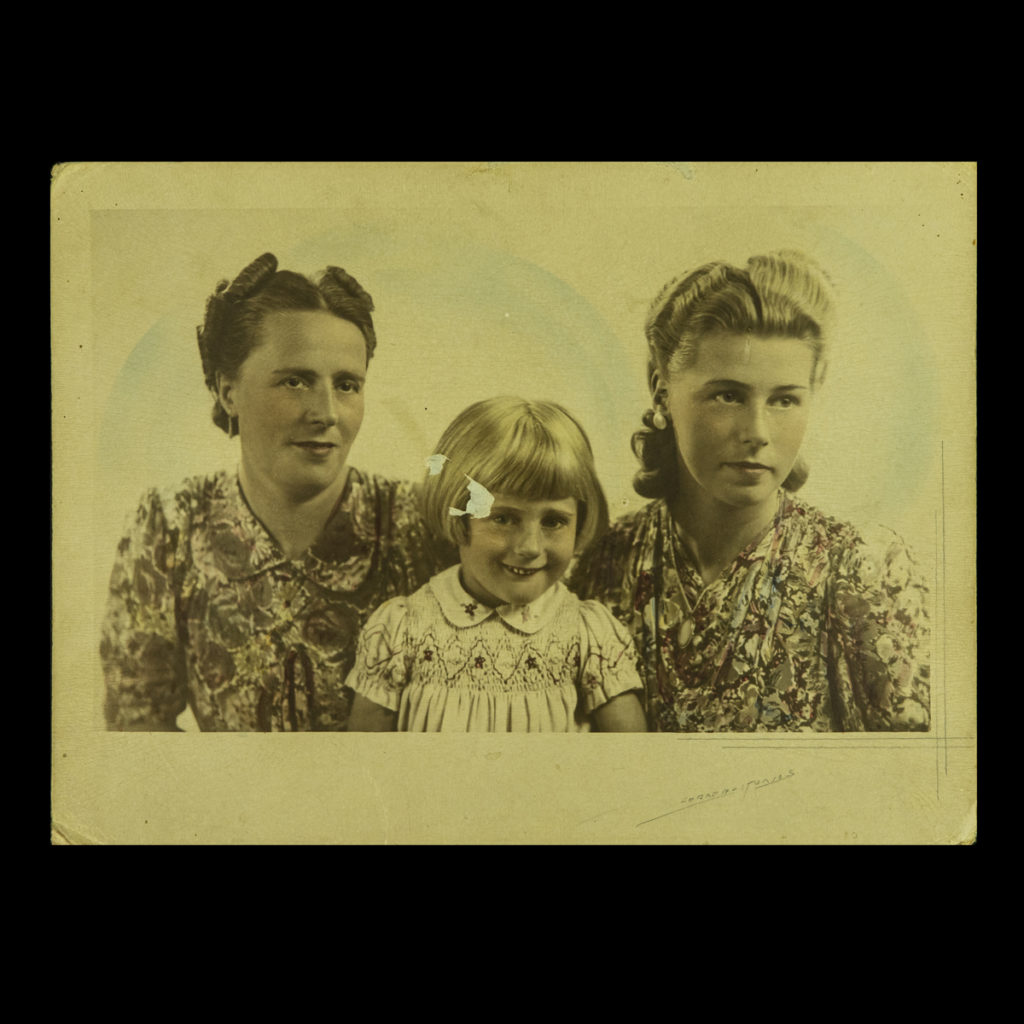 Familieportret Gordon Studios Den Haag 1941