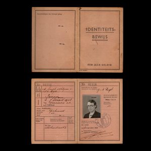 Identiteitsbewijs J. van de Lugt De Lier